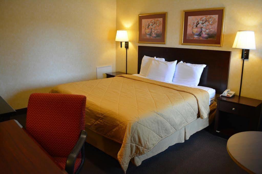 Budget Inn Falls Church Bagian luar foto